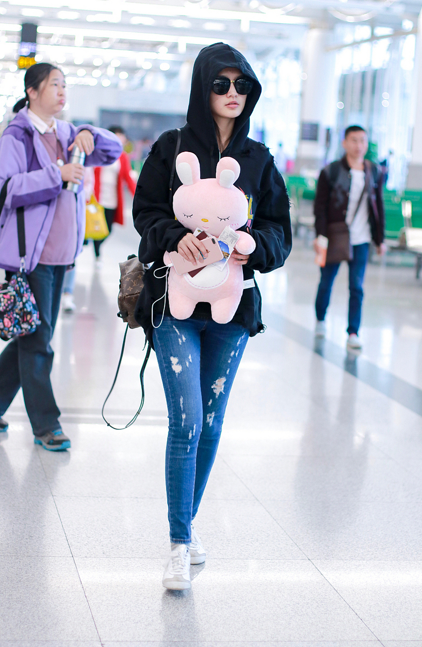 杭州的天气如今也与往年截然不同了,过去天气预报只要有雨就会立马下