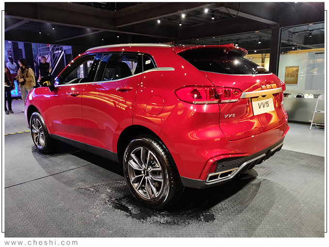 长城wey推新款vv5,12.58万起售,排气管换了这样式,还能接受吗?