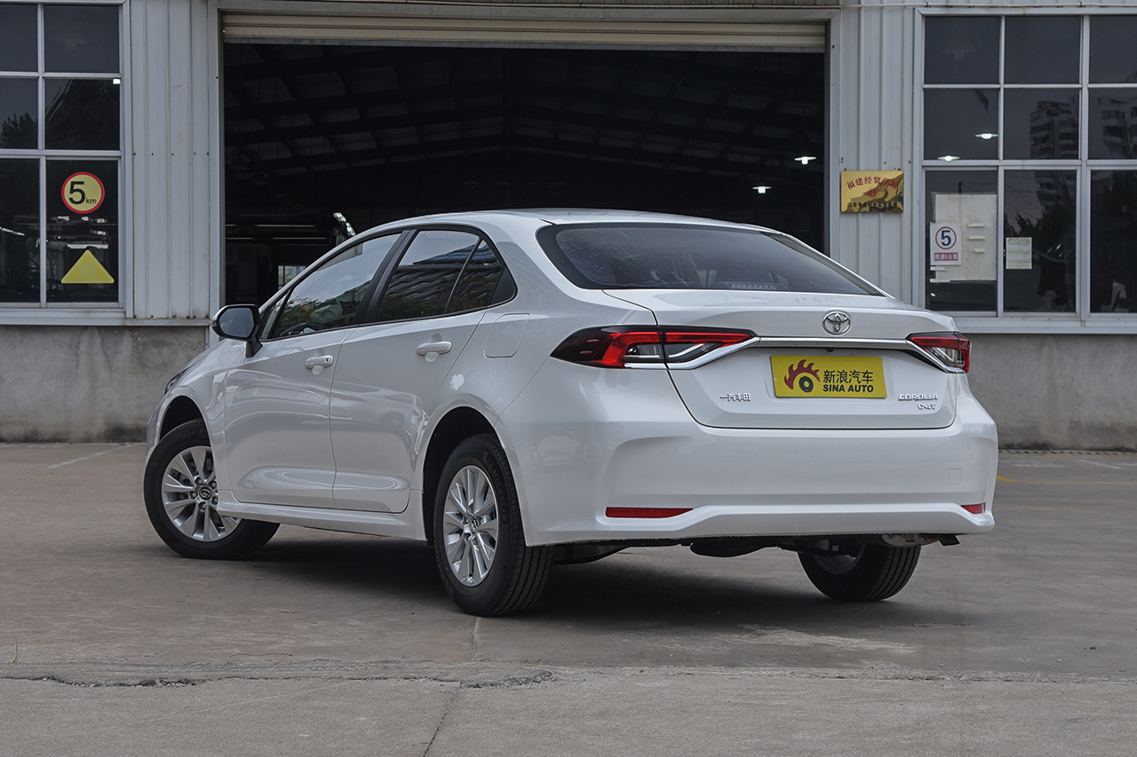 2019款卡罗拉1.2t自动s-cvt gl-i精英版