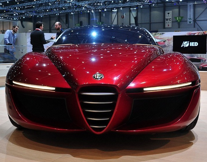 外观非常漂亮张扬有度的阿尔法罗密欧gloria