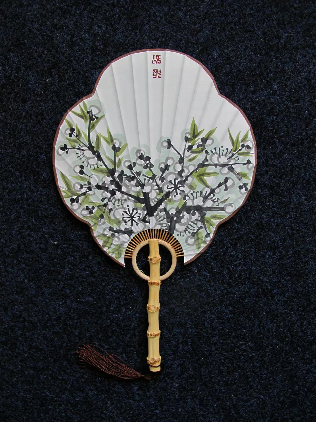 这样的扇面画,瞬间提升家居格调