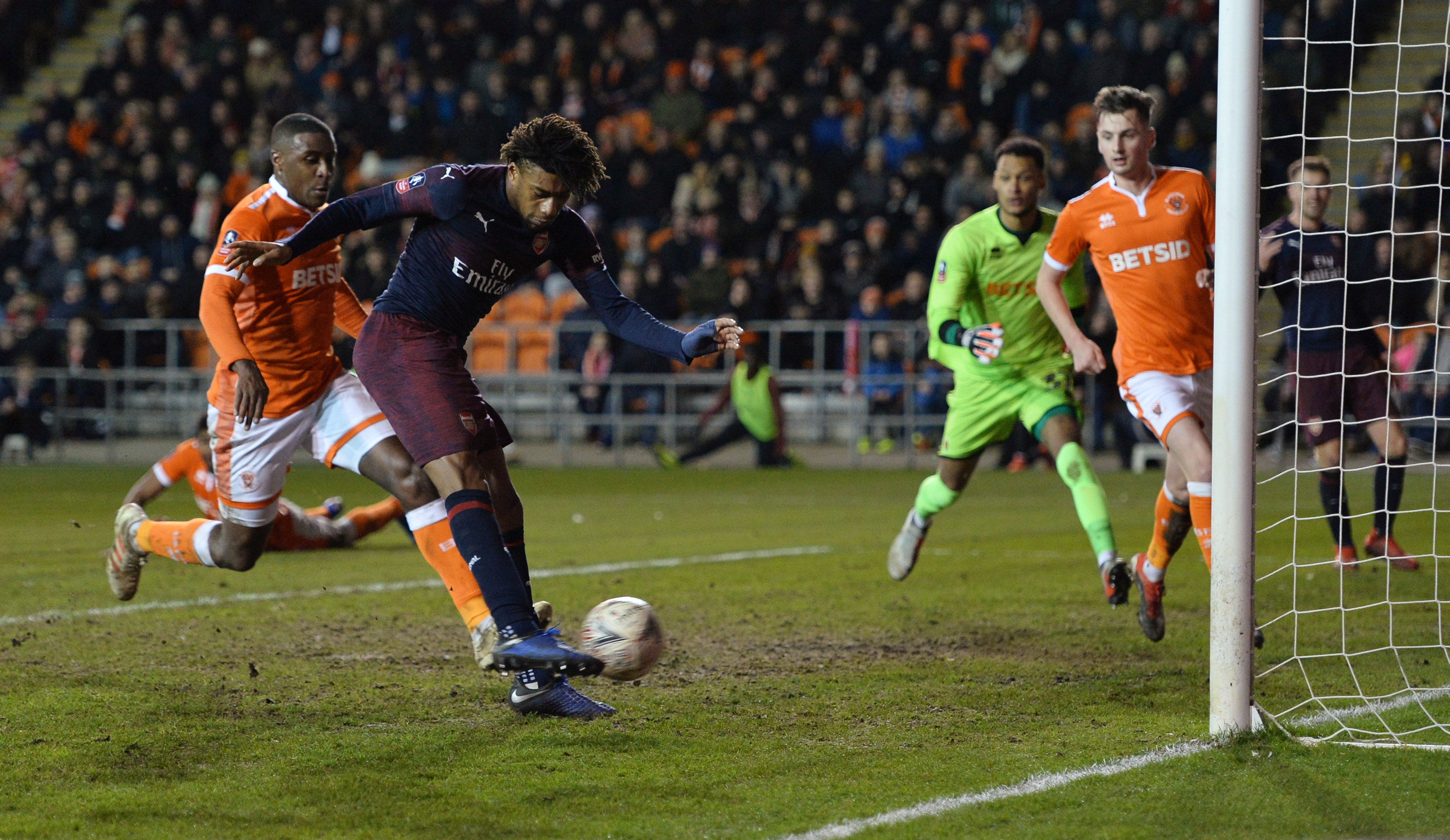 足球——英足总杯:阿森纳胜布莱克浦(2)