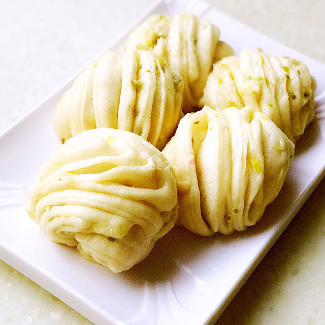 葱香小花卷,一个小妙招蓬松柔软,这做法你一定没试过!