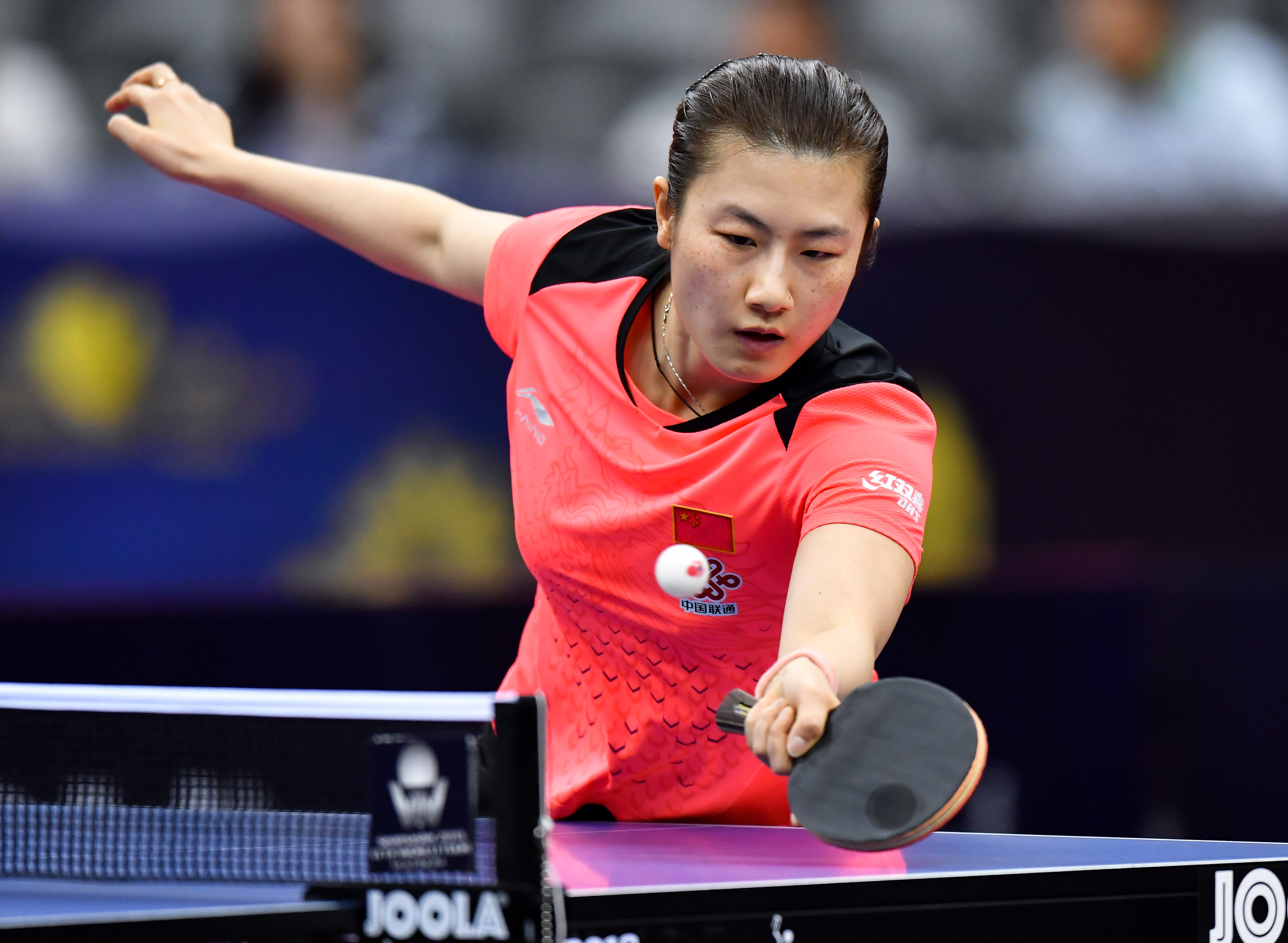 乒乓球——卡塔尔公开赛:丁宁无缘八强(2)