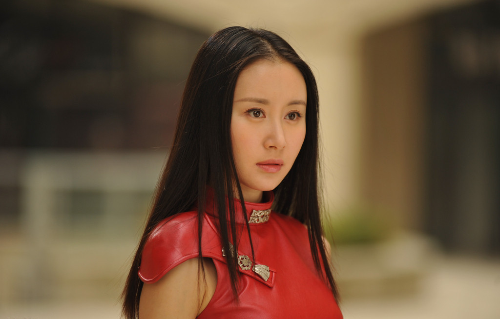 天山童姥舒畅近照曝光,下巴变尖变化太大疑似整容