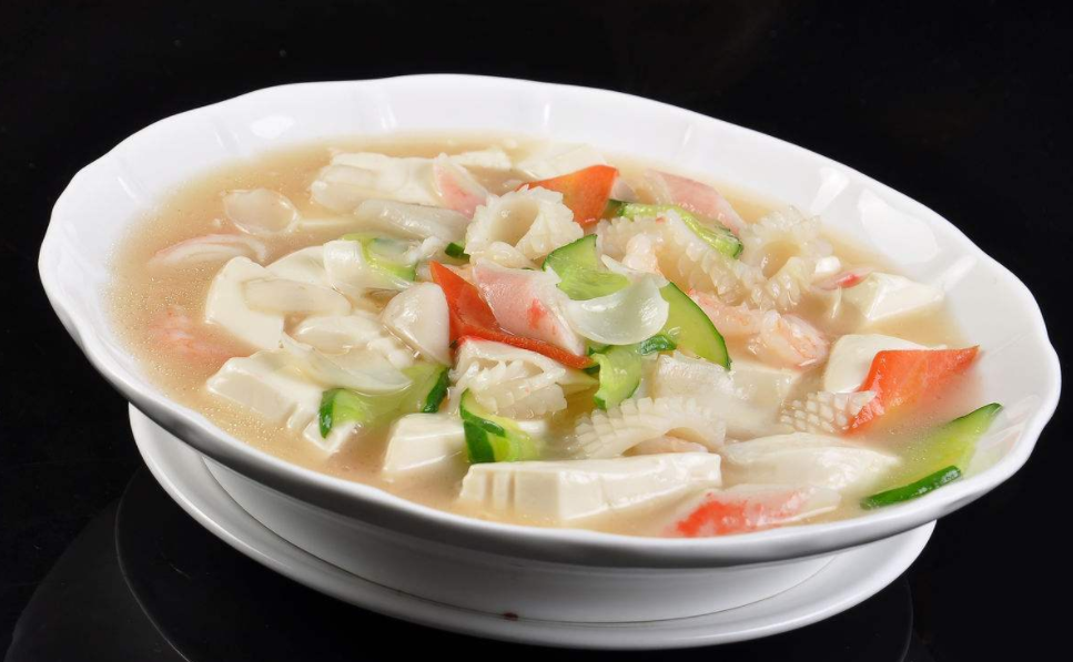 豌豆烩三鲜,在家做非常的简单,而且好非常的好吃!