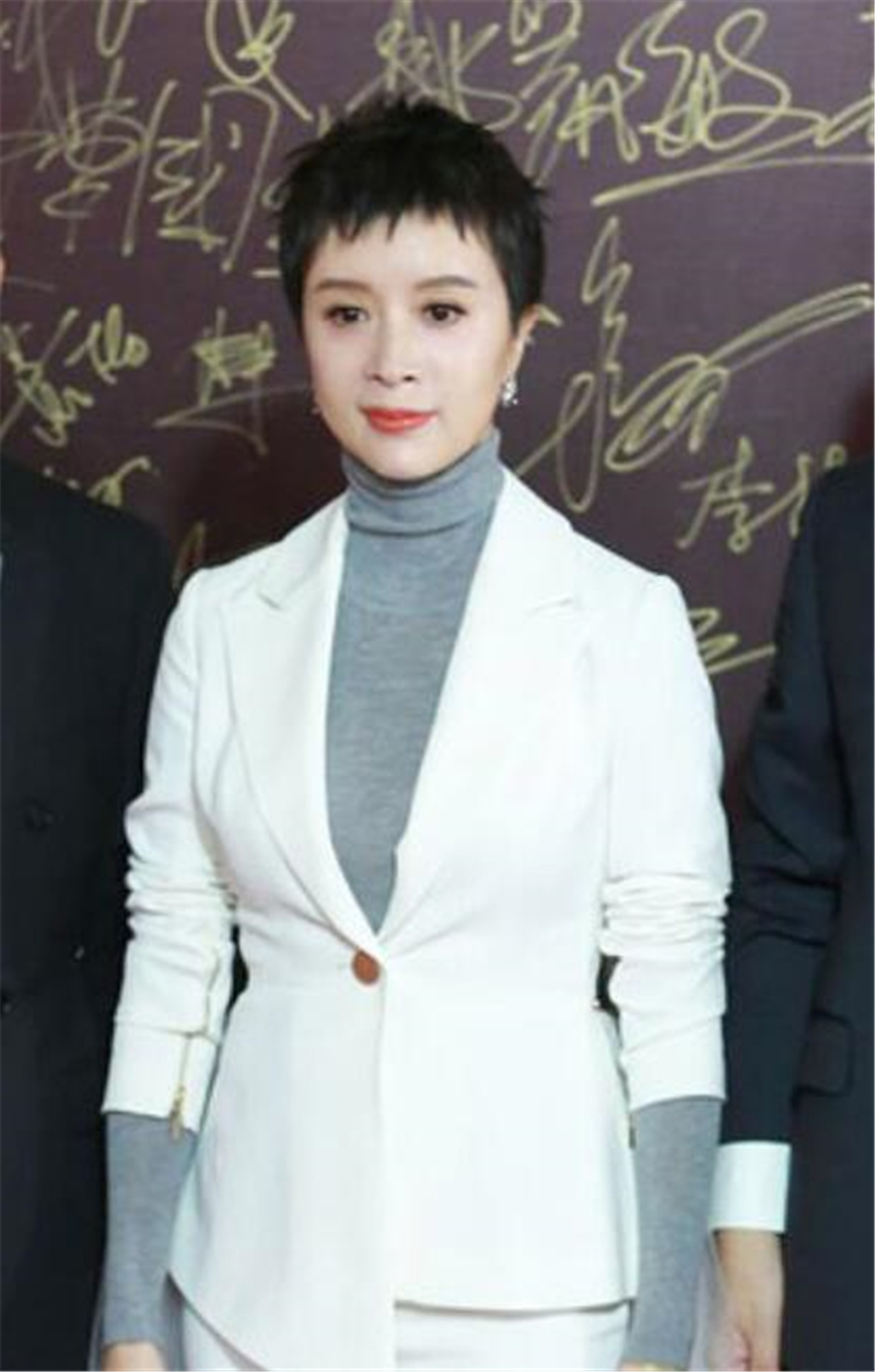 揭露2019流行发型 看众女星华表奖惊艳亮相