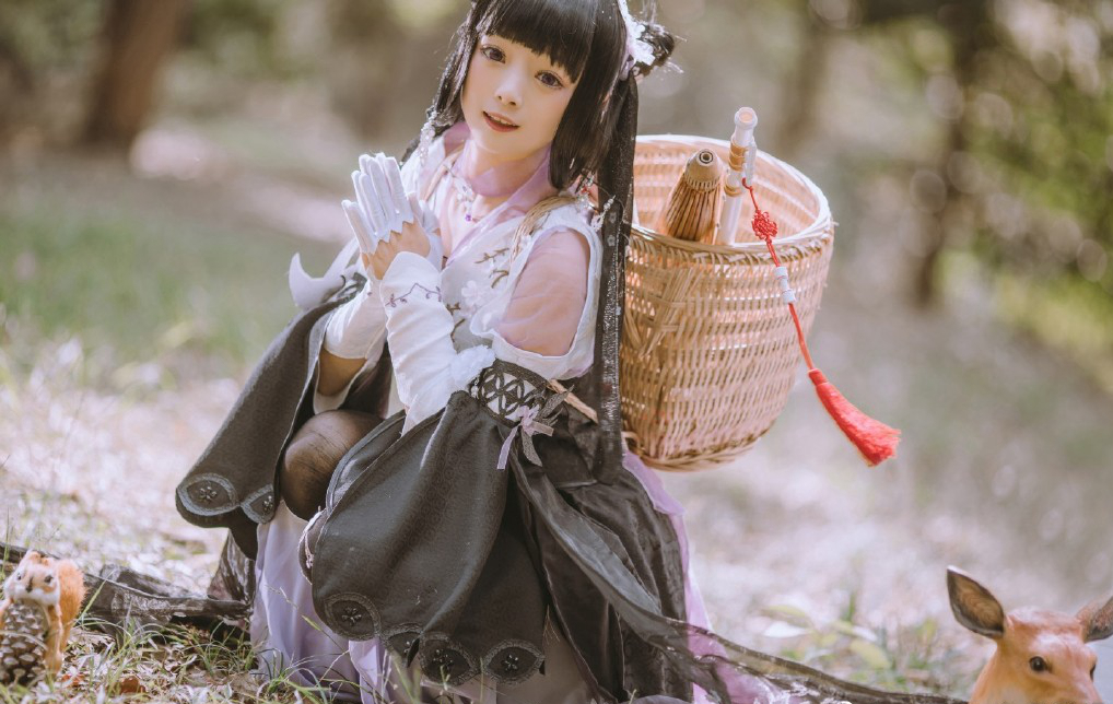 剑网3未烬花萝cos:月悬清秋引,关山魂梦长