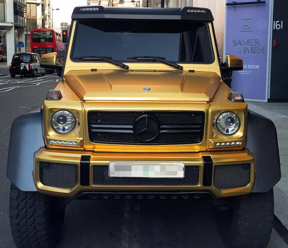 首台土豪金6轮驱动奔驰g现身街头,配5.0t柴油动力,外形相当霸气