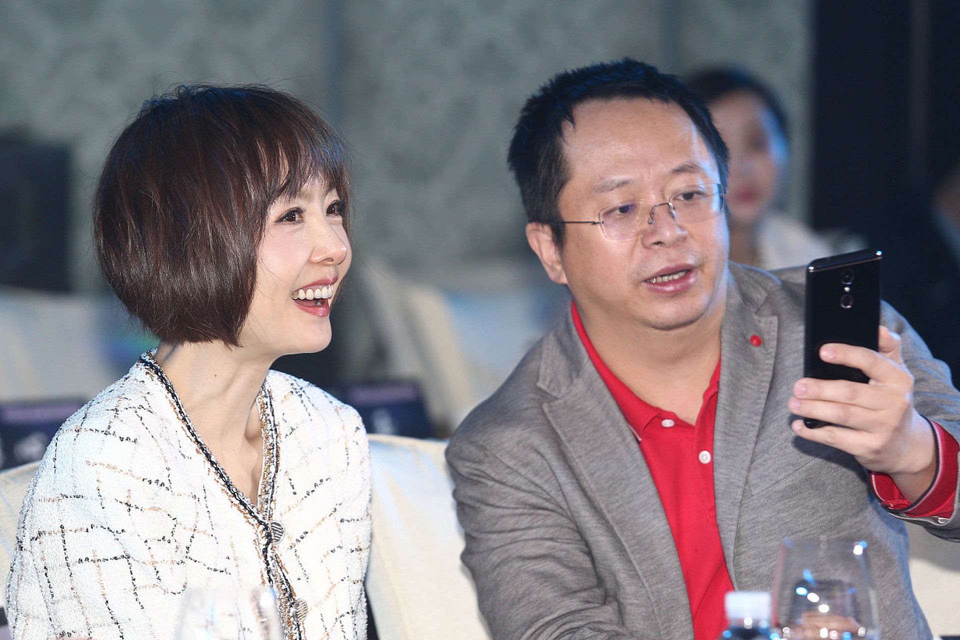 【360:周鸿祎先生与胡欢女士经友好协商 已办理解除婚姻关系手续】