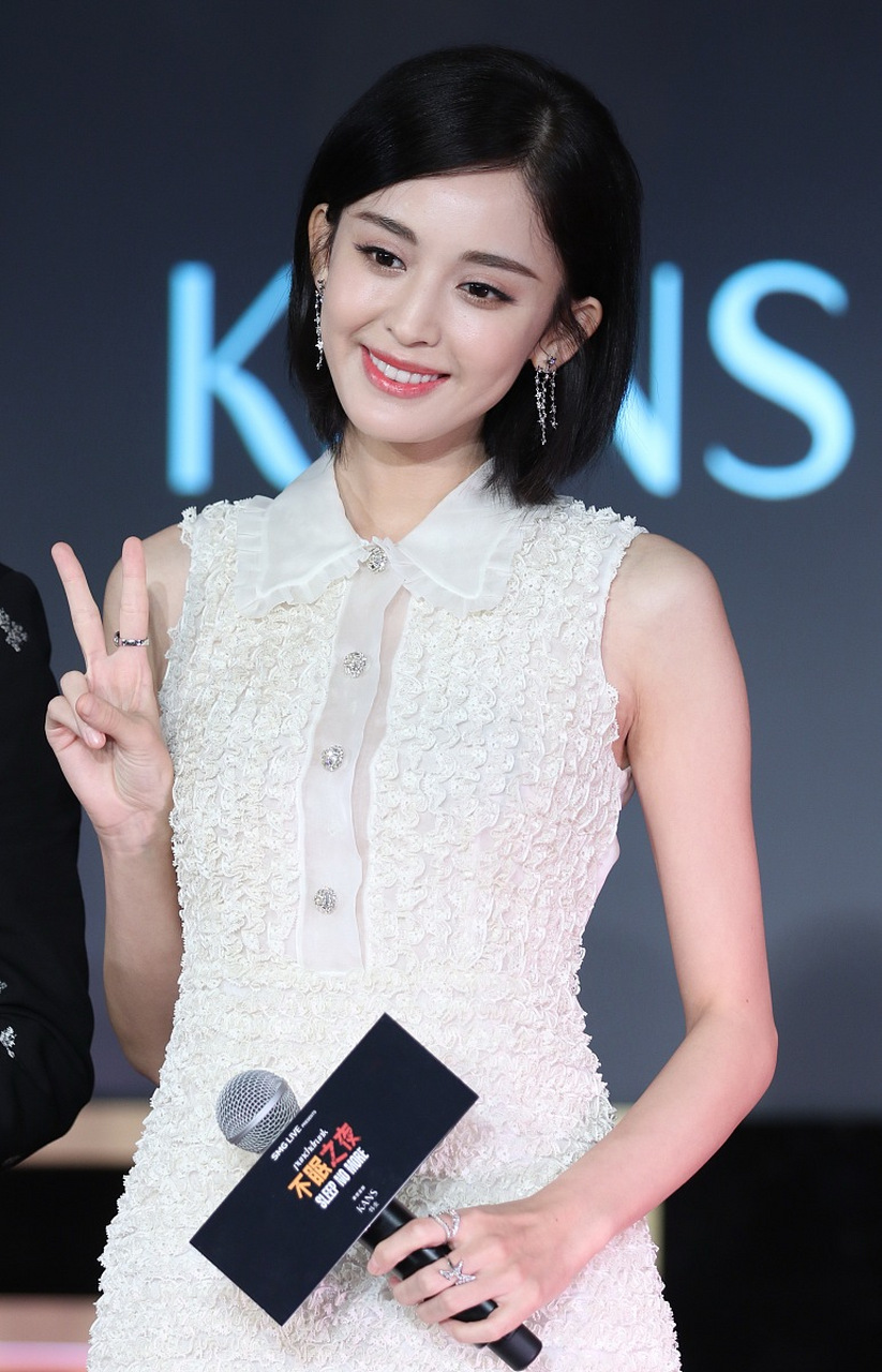 古力娜扎绝美颜值,惊艳时光,如梦幻般的容颜让人心驰神往.