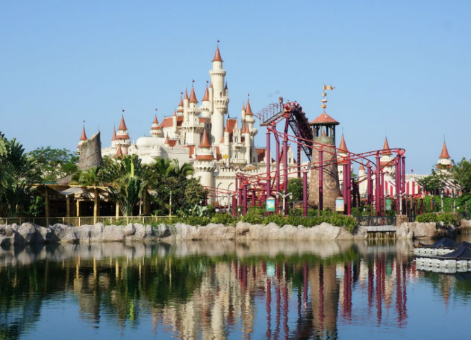 东南亚首家环球影城,参观电影特效片场,畅游电影梦工厂!