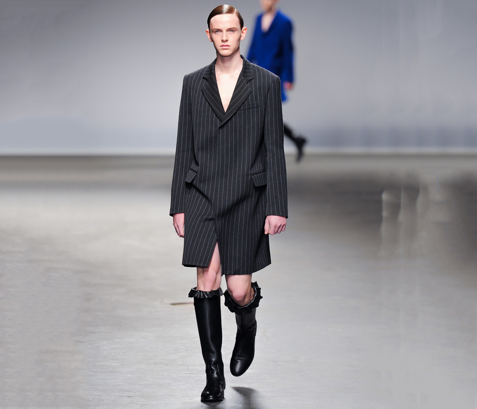 服装设计师必备的技术特点(4)设计总监要懂那些衣服配饰的搭配