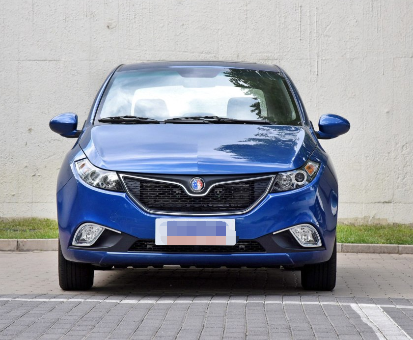 舒适中不失运动的英伦c5,车身大气时尚,让人有想要驾驶它的欲望