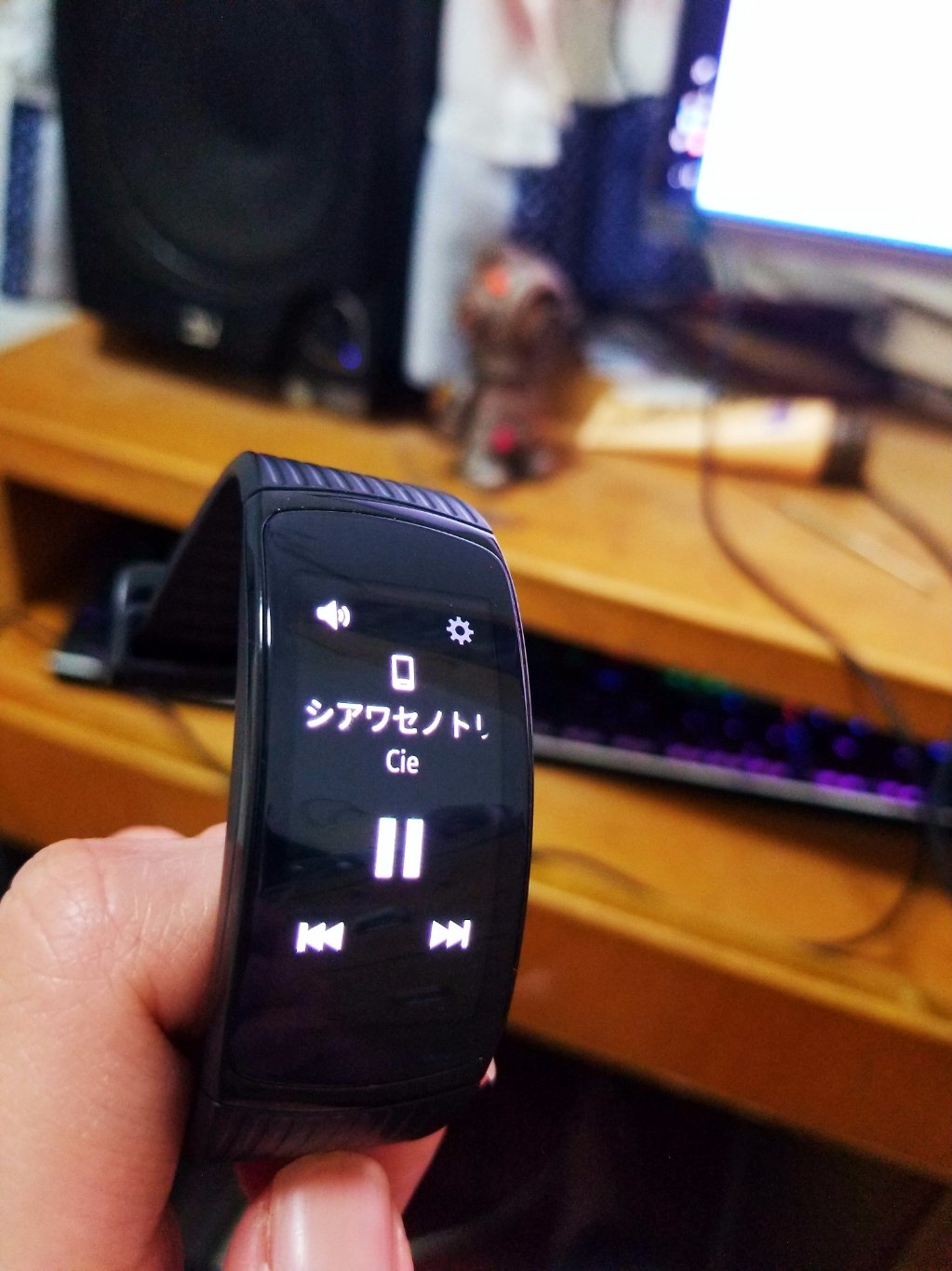 除了续航都是优点?------三星gear fit2 pro上手评测