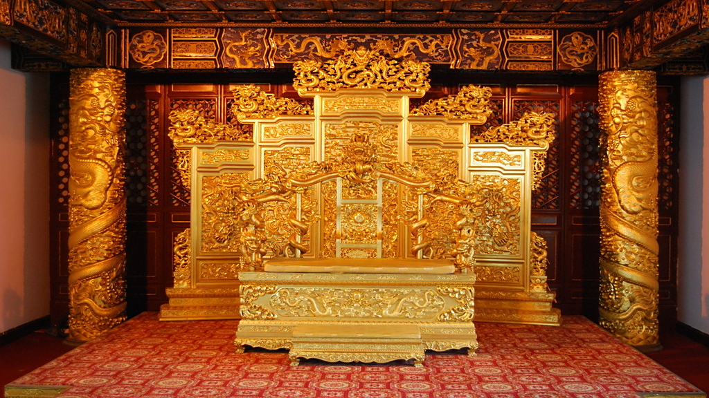 清朝皇宫当中的那把龙椅是什么来头?