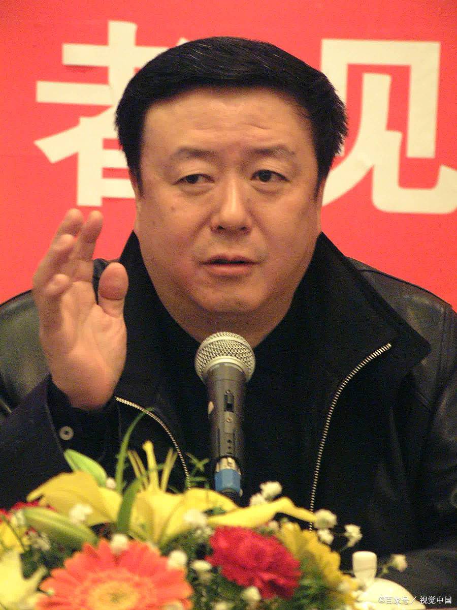 《秘史》之王尤小刚,三段婚姻64岁才得子