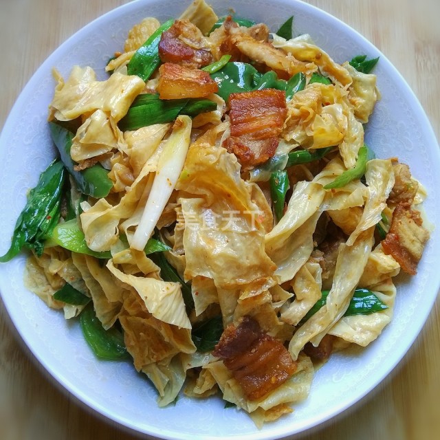腐竹回锅肉,味道好到爆,一口气吃了好几碗饭!