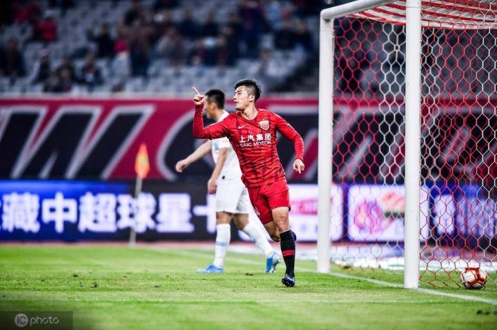 李圣龙:我父亲技术比我好;以后想开演唱会