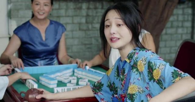 《青春斗》向真新造型无法直视,郑爽彻底放飞,小茶壶简直了