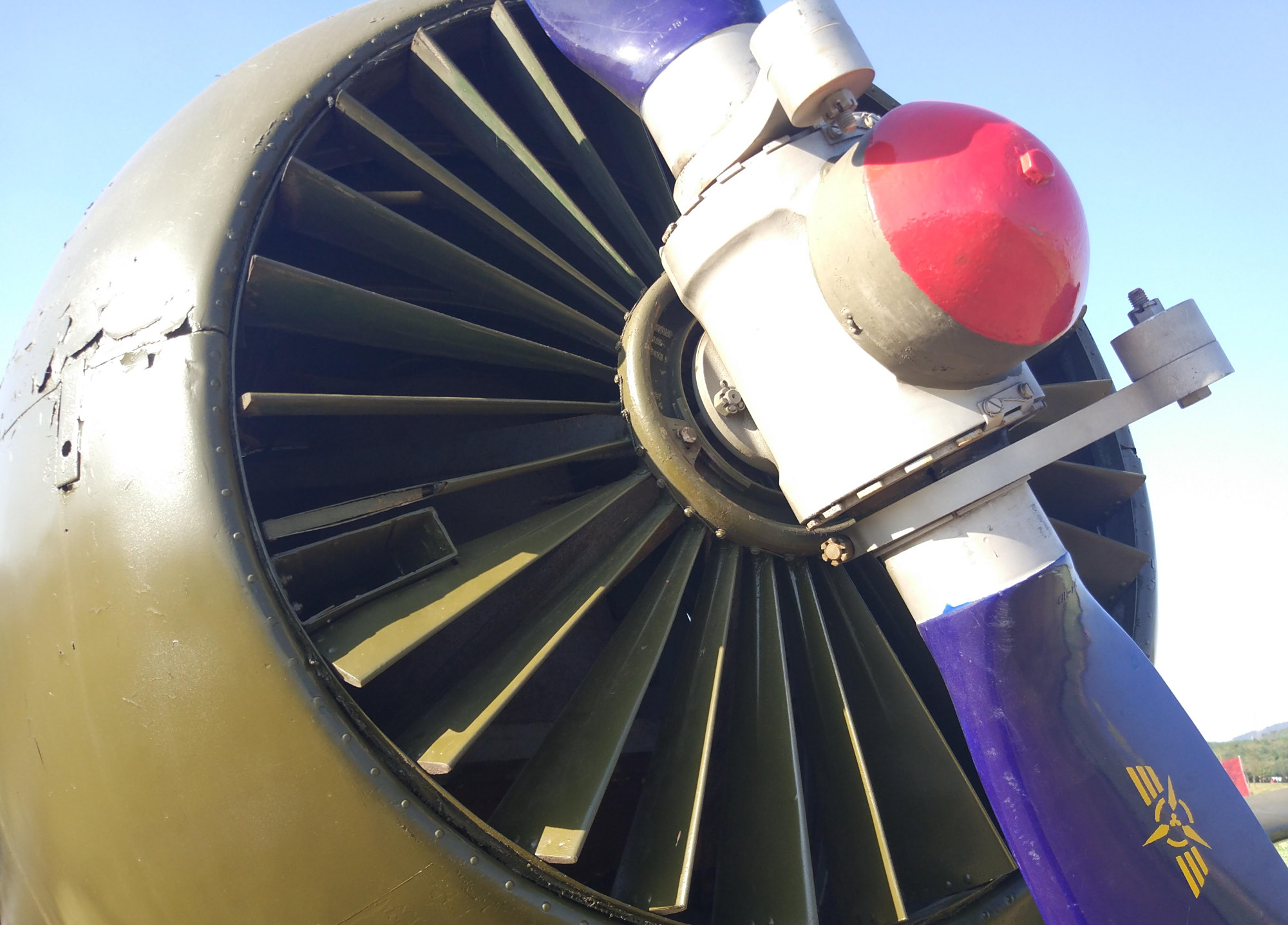 退役机近拍,发动机近距特写