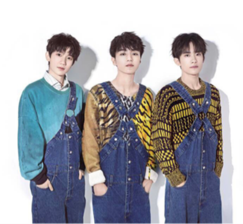 易烊千玺被晒成熊猫手,被曝军训是这种性格?网友称火是有原因的