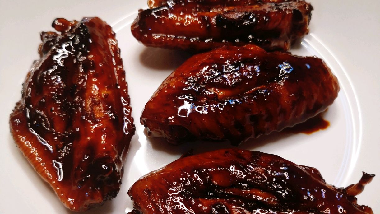 可乐鸡翅让小朋友爱上在家吃饭,简单步骤三分钟,外焦里嫩太好吃