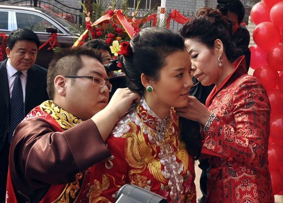 车晓前夫东山再起,身家百亿另娶一女星,谈及车晓仅仅说了一句话
