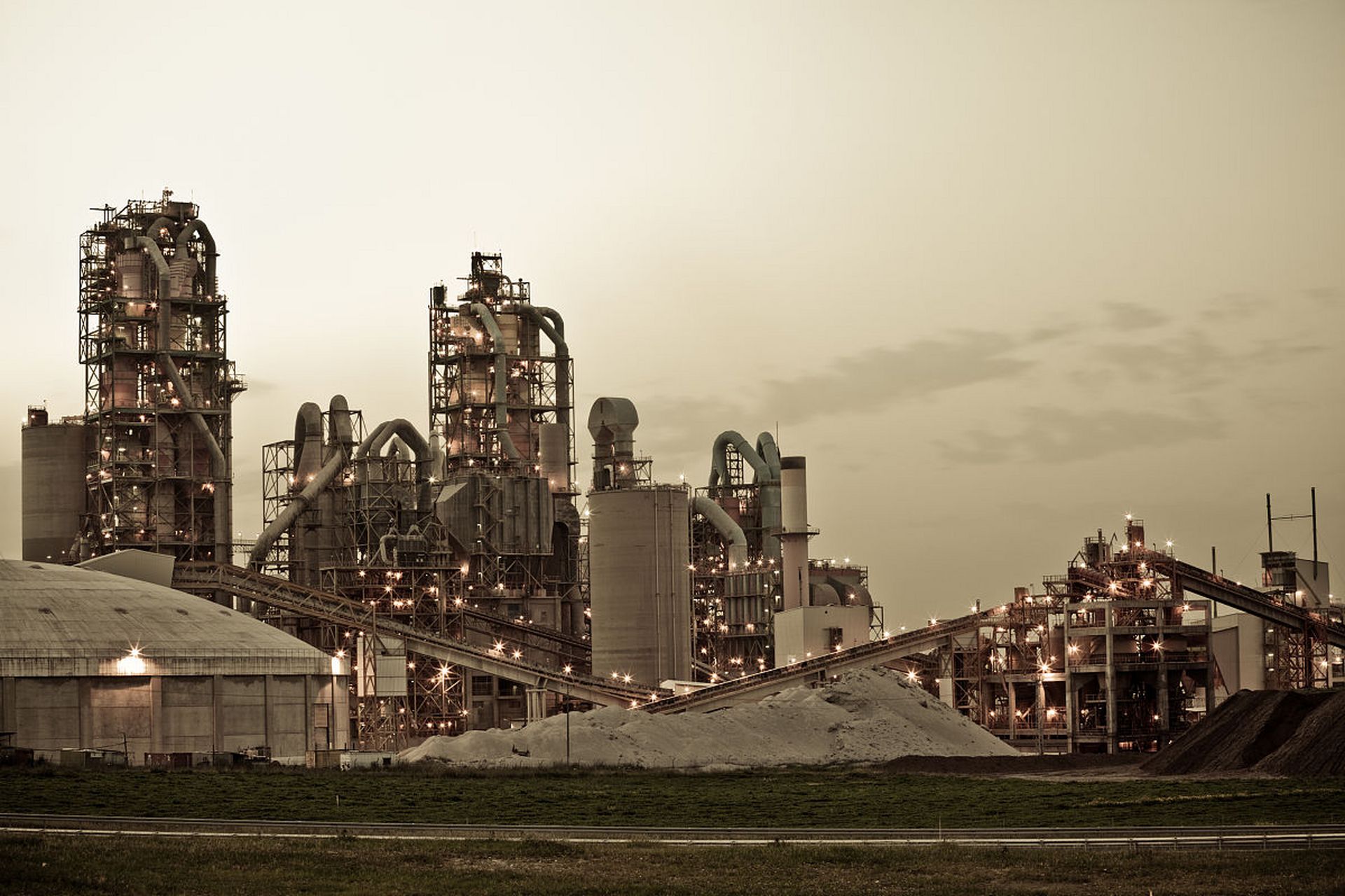 工业遗产不仅是历史的见证,更是城市文化的重要组成部分.