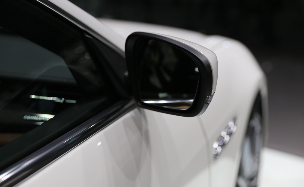 带大家品鉴一款玛莎拉蒂总裁的外观