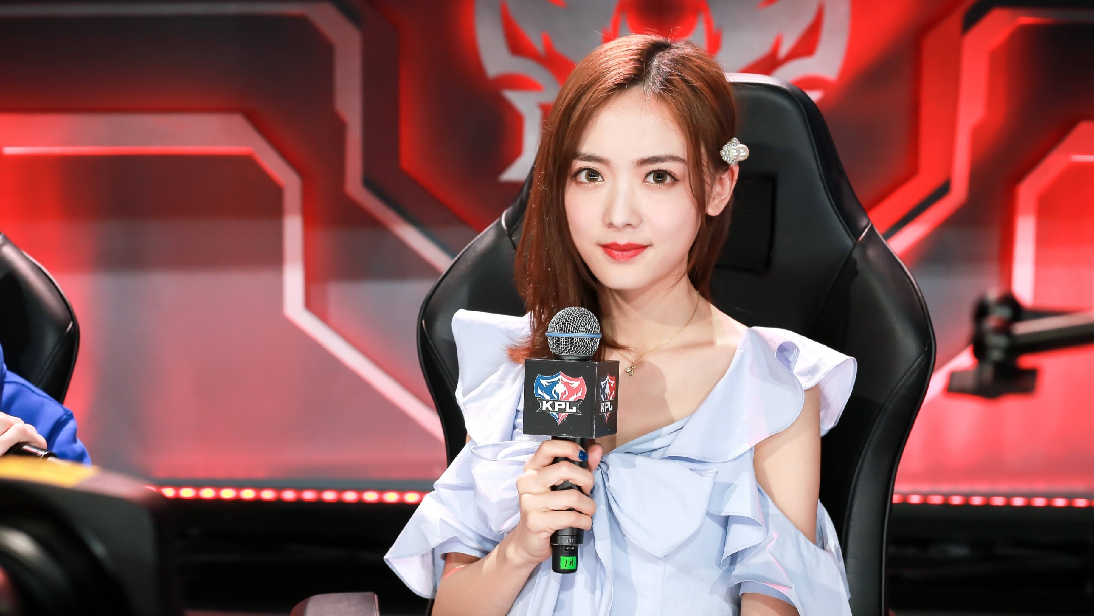 王者荣耀:kpl最受喜爱的女解说 gini,琪琪的粉丝坐不住了!