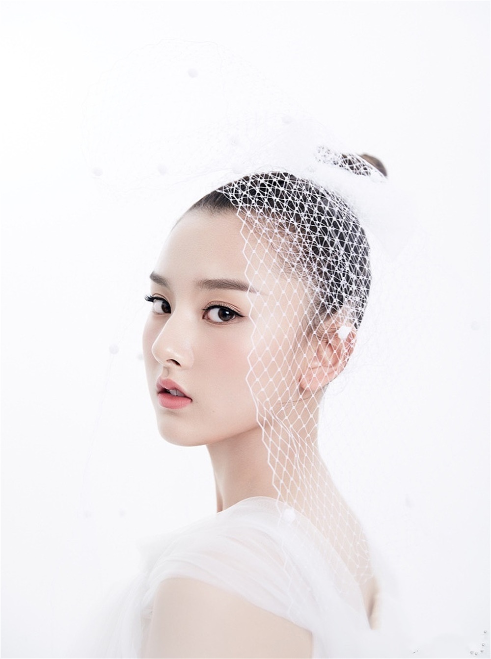 初恋脸过时了,现在正流行"桃花脸",清新耐看,桃花运挡不住!