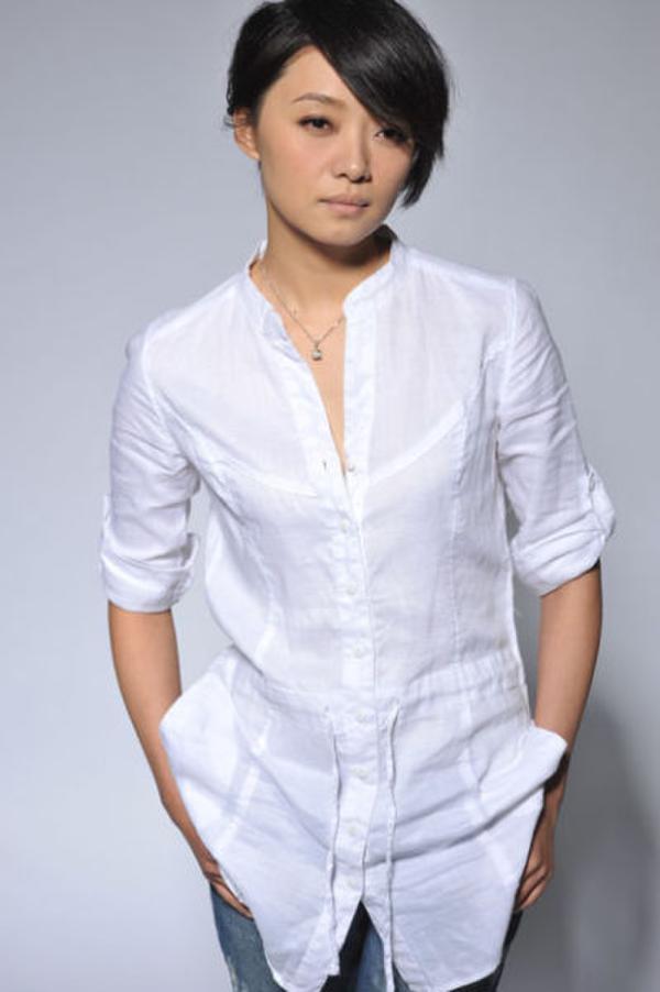 同是亮剑中演李云龙老婆,一位成一线大咖,另一位却少有作品