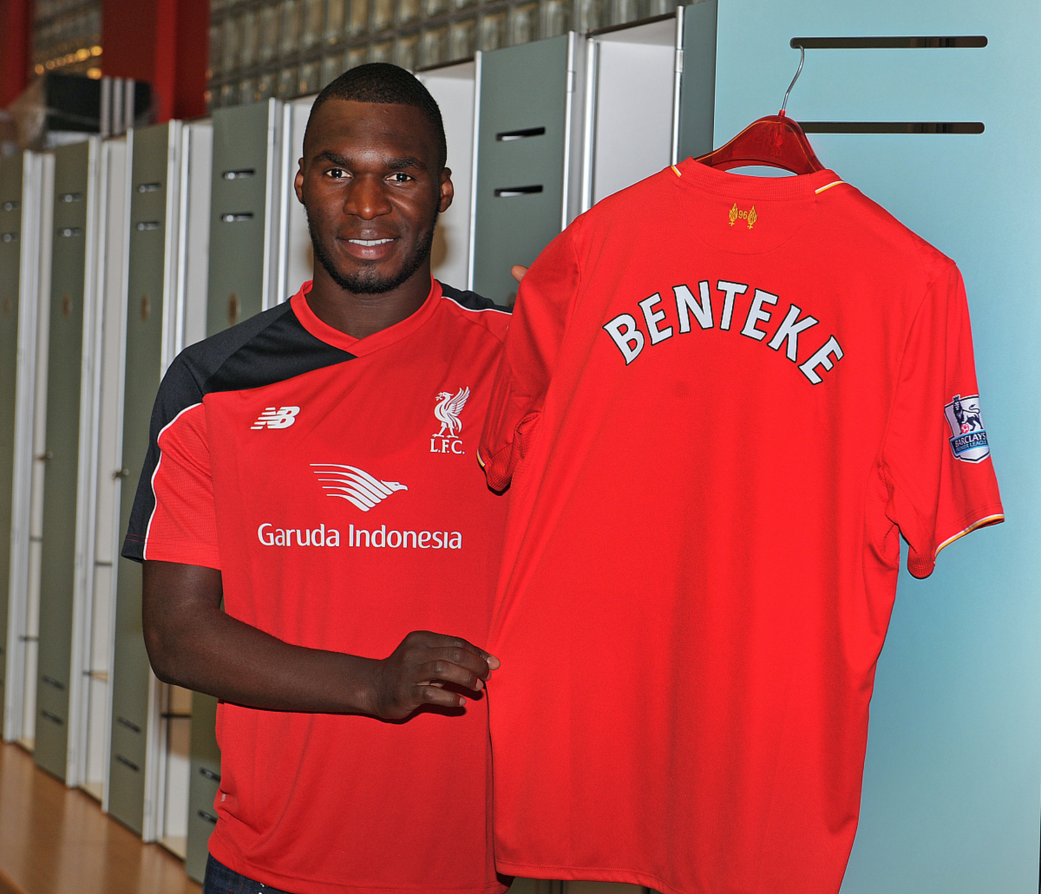 世界杯最快进球是土耳其的哈坎苏克在2002年韩日世界杯上11秒完成的