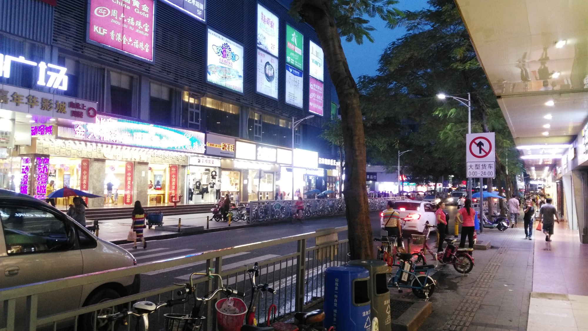 深圳龙岗老街夜拍,这里曾留下过你的足迹吗?