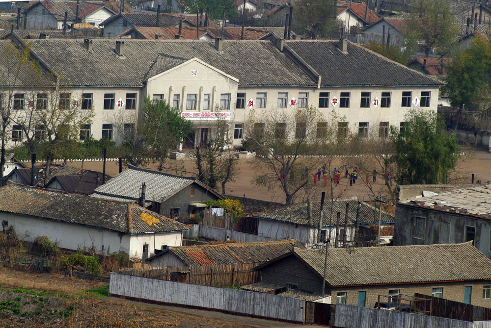 了解神秘的朝鲜,实拍朝鲜南阳市!