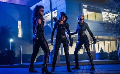 cw绿箭侠衍生剧《绿箭与金丝雀》首发剧照