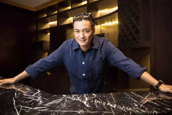 鲁豫采访周一围,结婚多年没吵过架,原来和朱丹的选择有关