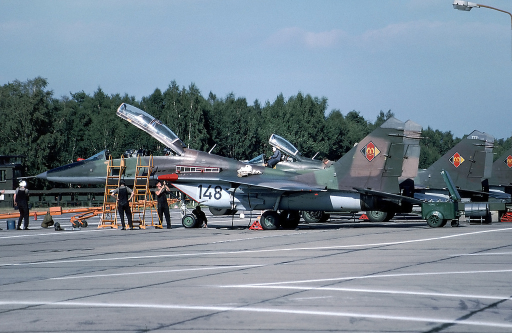 华约第二强,东德人民军空军训练图集