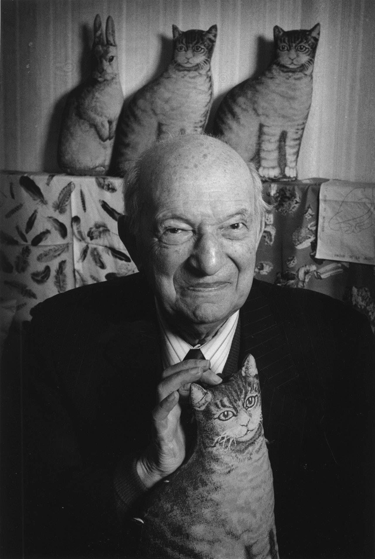 哲学与诡辩术相区分,基于以数学的严谨,自足来取代话语的特质