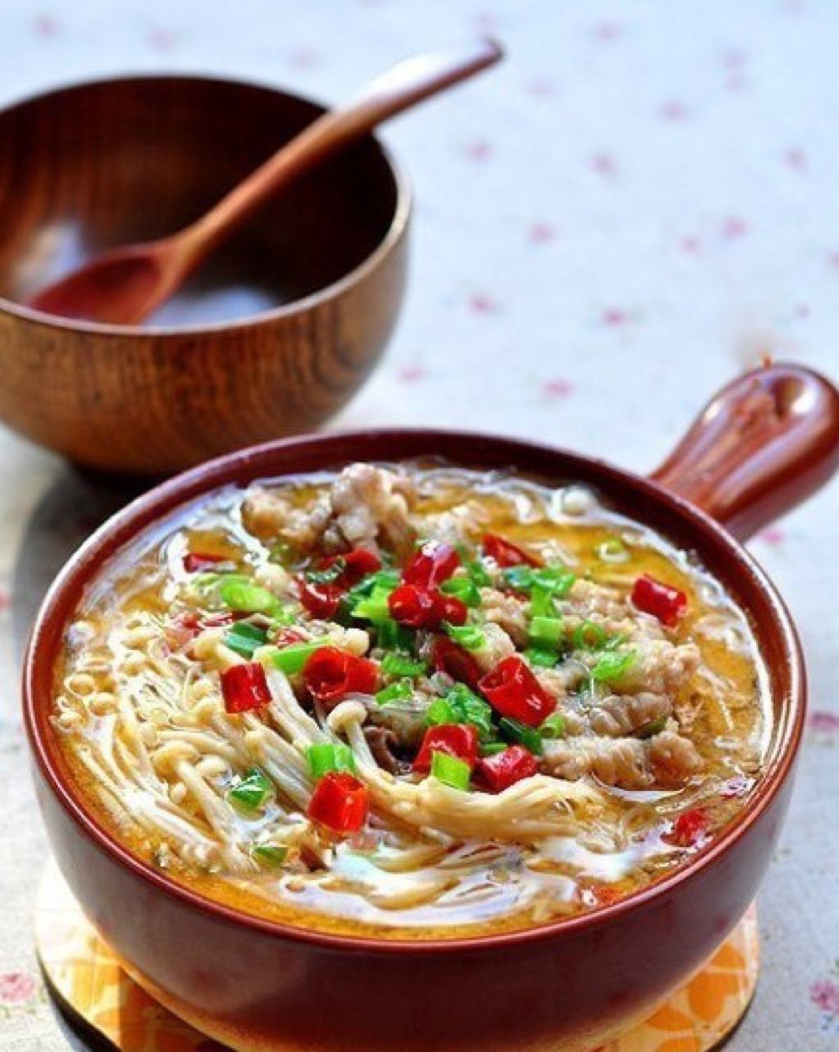 金针菇这么做,营养美味好吸收,再也不用担心明天见