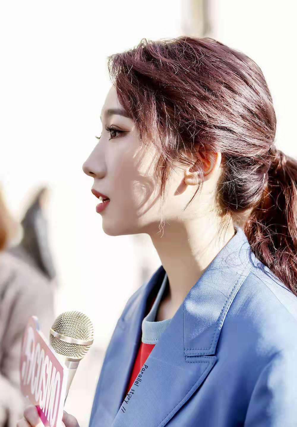火箭少女侧颜杀:杨超越好乖巧的感觉,孟美岐就是优越本尊啊