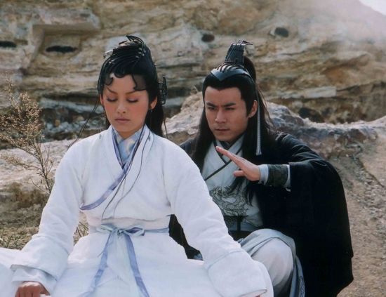 刀》,这位是一个真正的伪君子,为名为欲他参与了杀害杨常风的默林之役