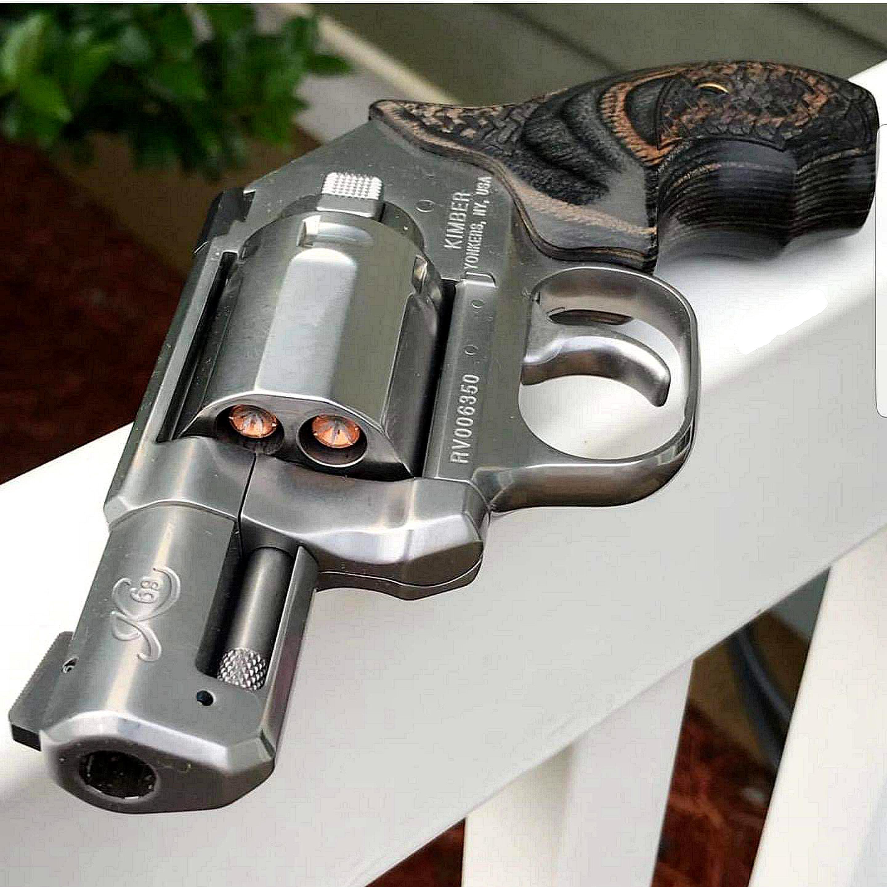 这个枪柄有点丑