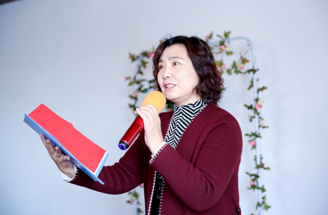 海子离世30年 诗歌真情暖人间 "春满人间海子诗歌音乐会"举办