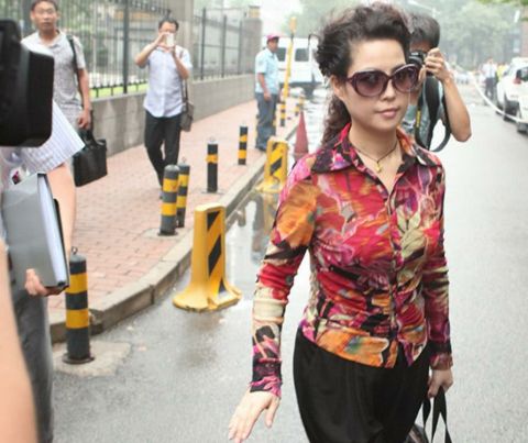 李双江爱妻梦鸽前男友东山再起,今身价不菲