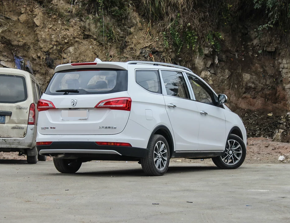 为大家浅读一款宝骏7301.5t 手动风尚型 7座