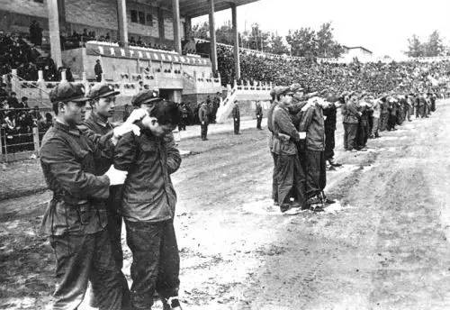 83年严打那些让人无语的事情 严打原因曝光