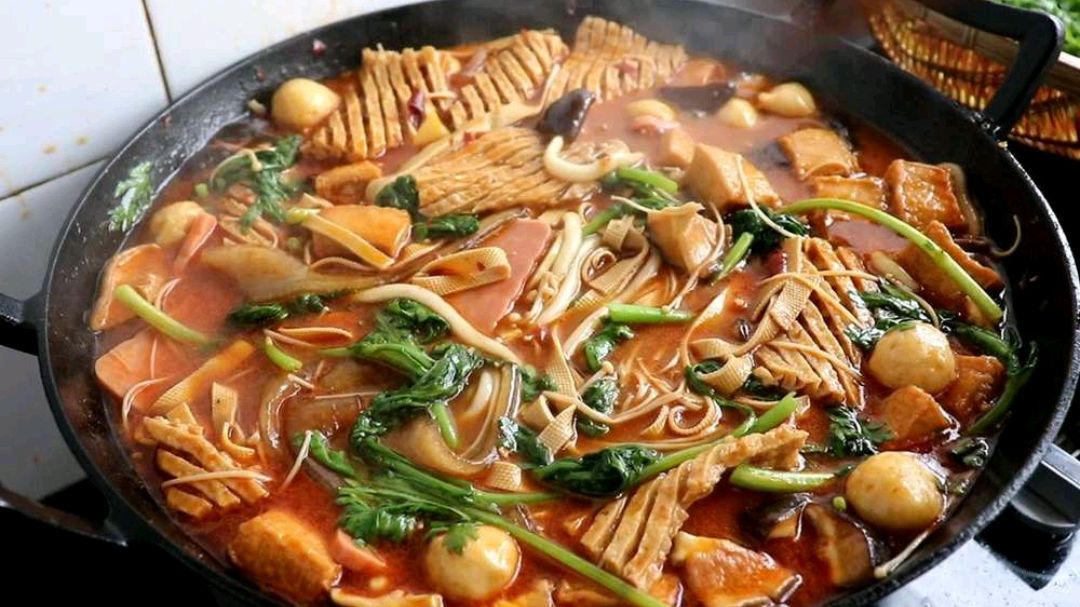 麻辣烫怎么做才好吃?只要加入这2样食材,简单又美味,真解馋!