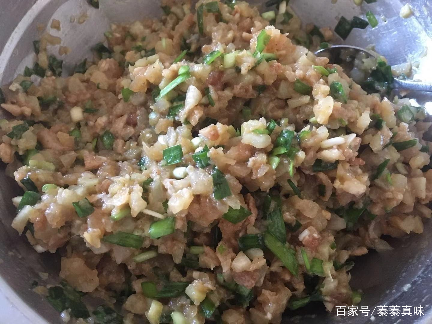 韭菜肉饺子馅的做法(韭菜肉饺子馅的做法吃)